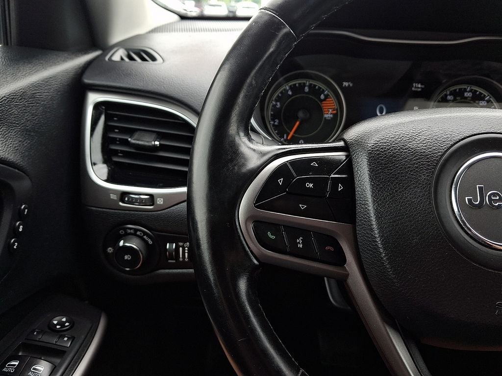 2020 Jeep Cherokee Limited FWD