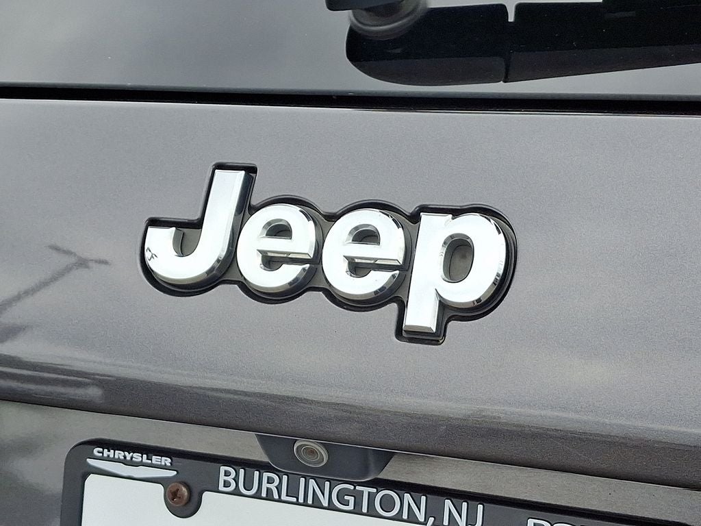 2020 Jeep Cherokee Limited FWD