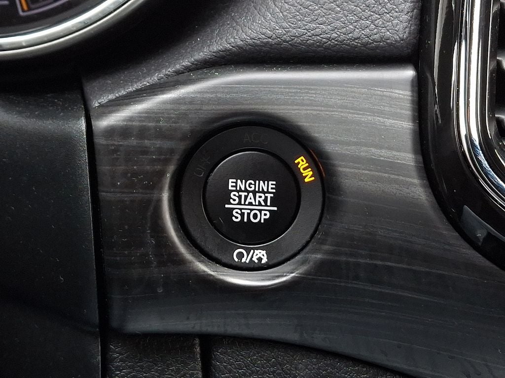 2021 Jeep Grand Cherokee Laredo X 4x4