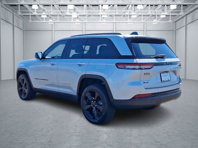 2022 Jeep Grand Cherokee Altitude 4x4