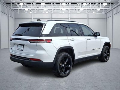 2023 Jeep Grand Cherokee Altitude 4x4