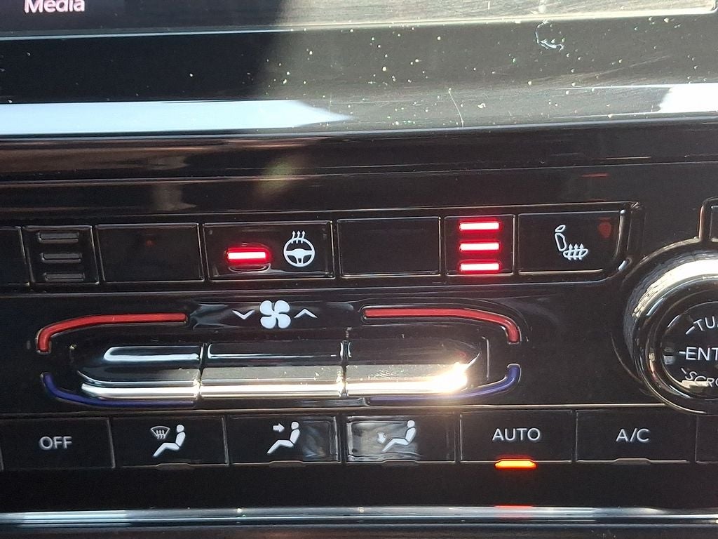 2025 Jeep Grand Cherokee Laredo X 4x4