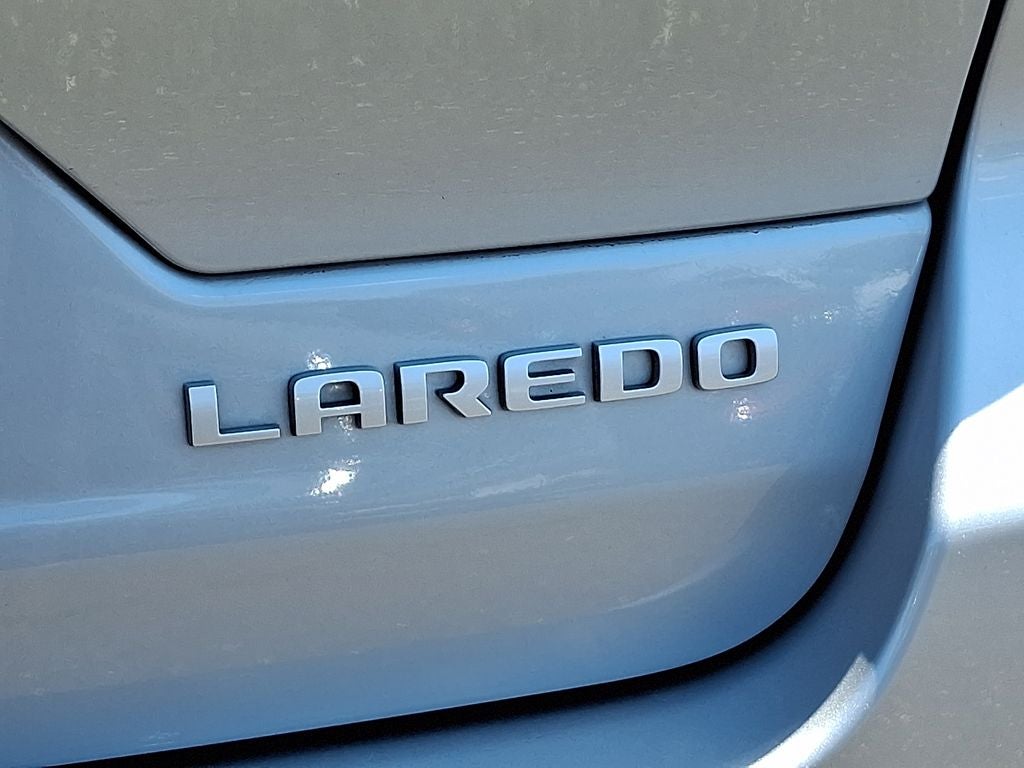 2025 Jeep Grand Cherokee Laredo X 4x4
