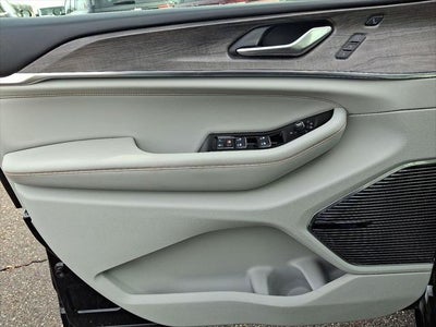 2022 Jeep Grand Cherokee Overland 4x4