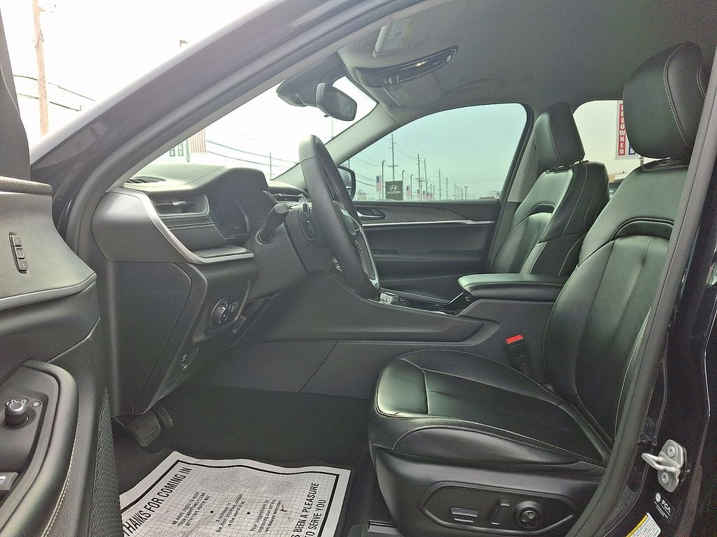 2023 Jeep Grand Cherokee L Limited 4x4