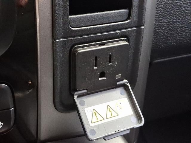 2017 RAM 1500 Sport Crew Cab 4x4 5'7' Box