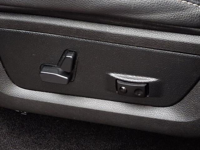 2017 RAM 1500 Sport Crew Cab 4x4 5'7' Box