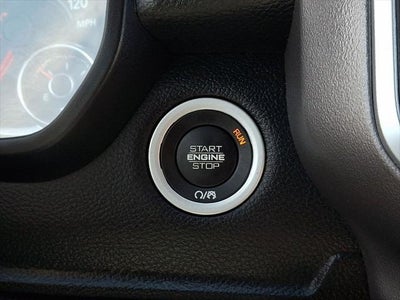 2022 RAM 1500 Big Horn Crew Cab 4x4 6'4' Box