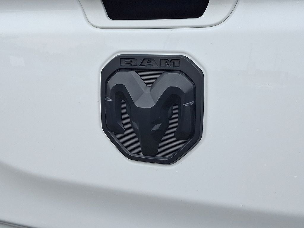 2022 RAM Ram 1500 Big Horn Quad Cab 4x4 6'4' Box