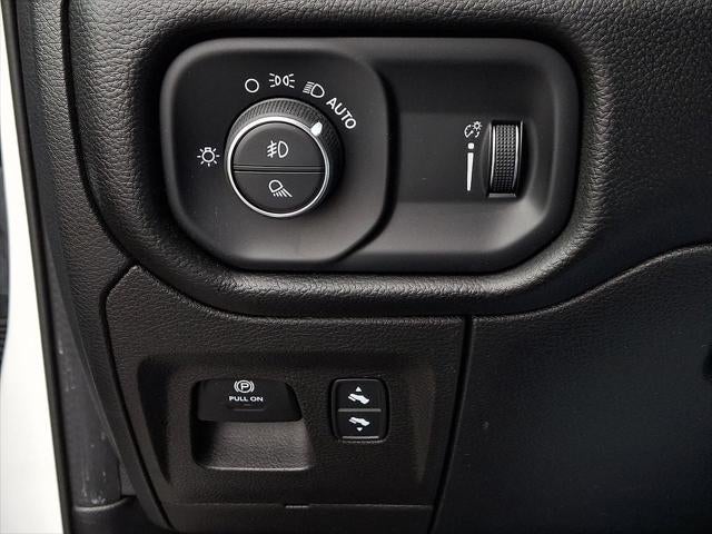 2022 RAM Ram 1500 Big Horn Quad Cab 4x4 6'4' Box