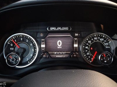 2022 RAM 1500 Big Horn Crew Cab 4x4 5'7' Box