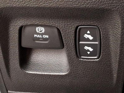 2021 RAM Ram 1500 Big Horn Crew Cab 4x4 5'7' Box