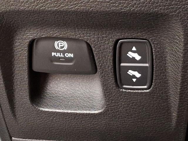 2021 RAM Ram 1500 Big Horn Crew Cab 4x4 5'7' Box