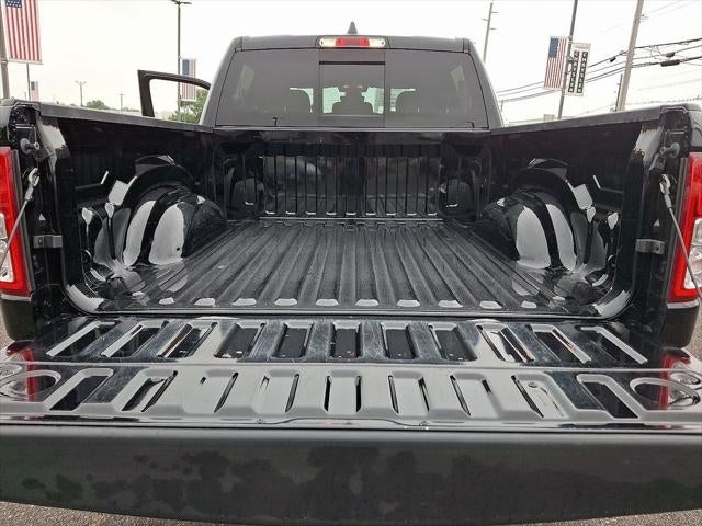2021 RAM Ram 1500 Big Horn Crew Cab 4x4 5'7' Box