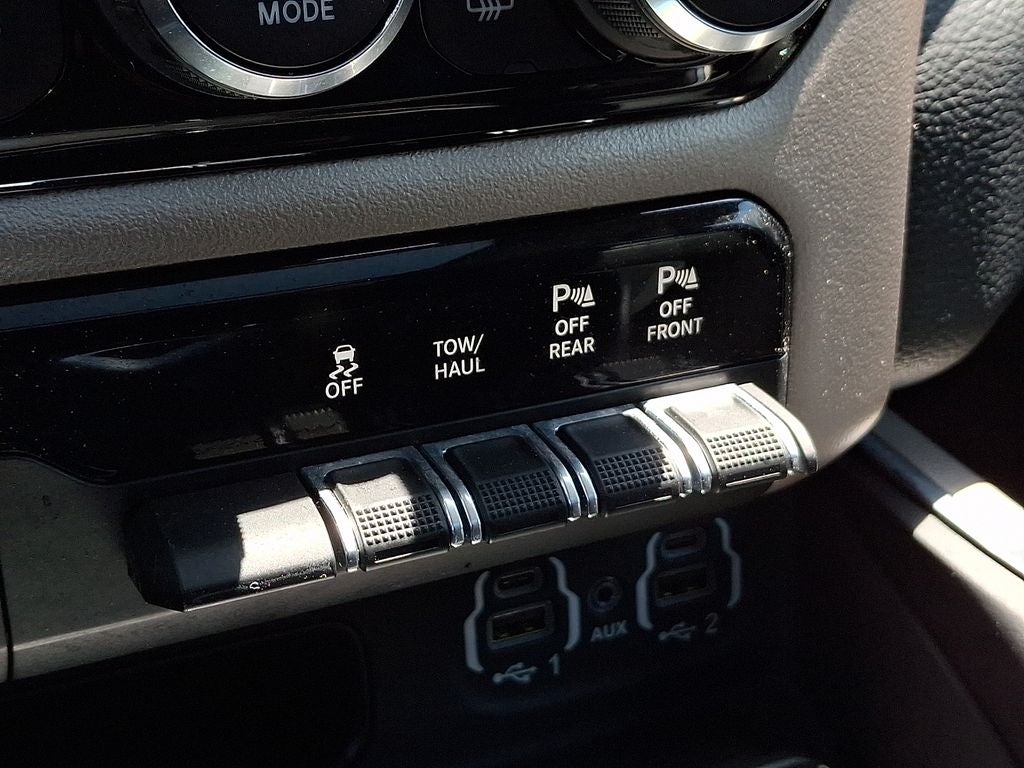2022 RAM Ram 1500 Laramie Crew Cab 4x4 5'7' Box