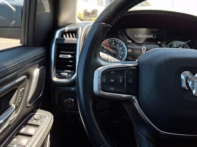 2022 RAM Ram 1500 Laramie Crew Cab 4x4 5'7' Box