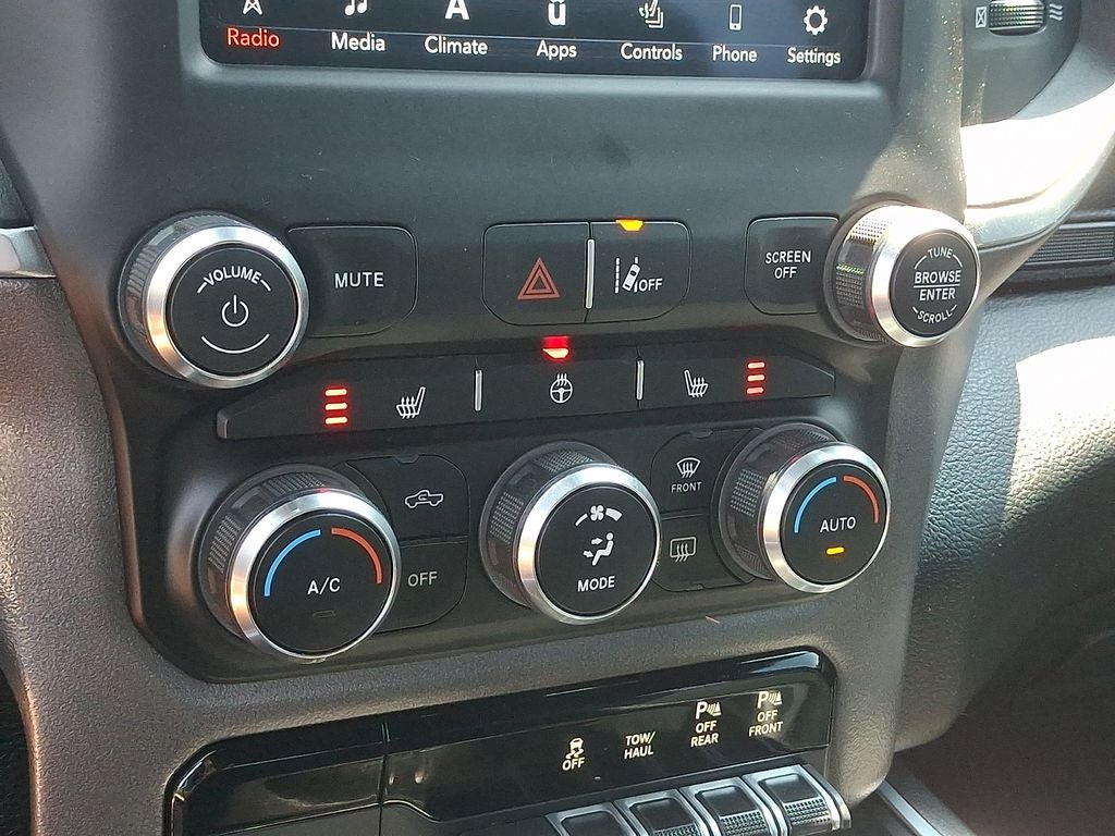 2021 RAM Ram 1500 Big Horn Crew Cab 4x4 6'4' Box