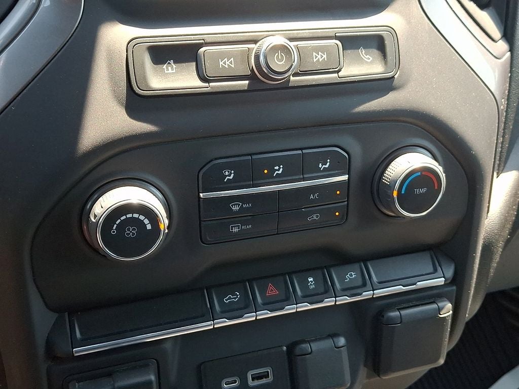 2022 Chevrolet Silverado 2500HD 4WD Crew Cab Long Bed Custom