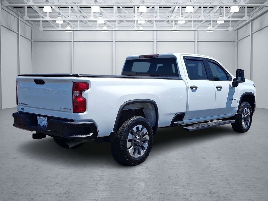 2022 Chevrolet Silverado 2500HD 4WD Crew Cab Long Bed Custom