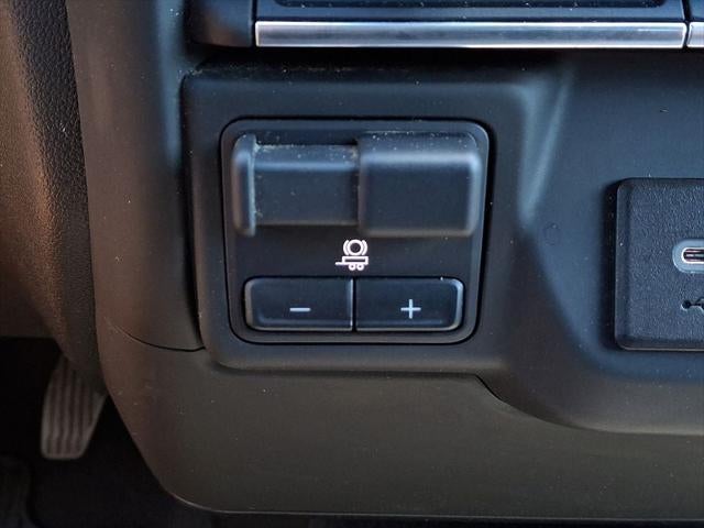 2022 Chevrolet Silverado 2500HD 4WD Crew Cab Long Bed Custom