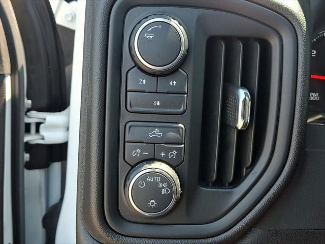 2022 Chevrolet Silverado 2500HD 4WD Crew Cab Long Bed Custom