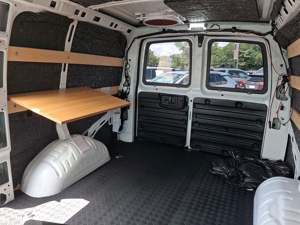 2022 GMC Savana Cargo RWD 2500 Regular Wheelbase Work Van