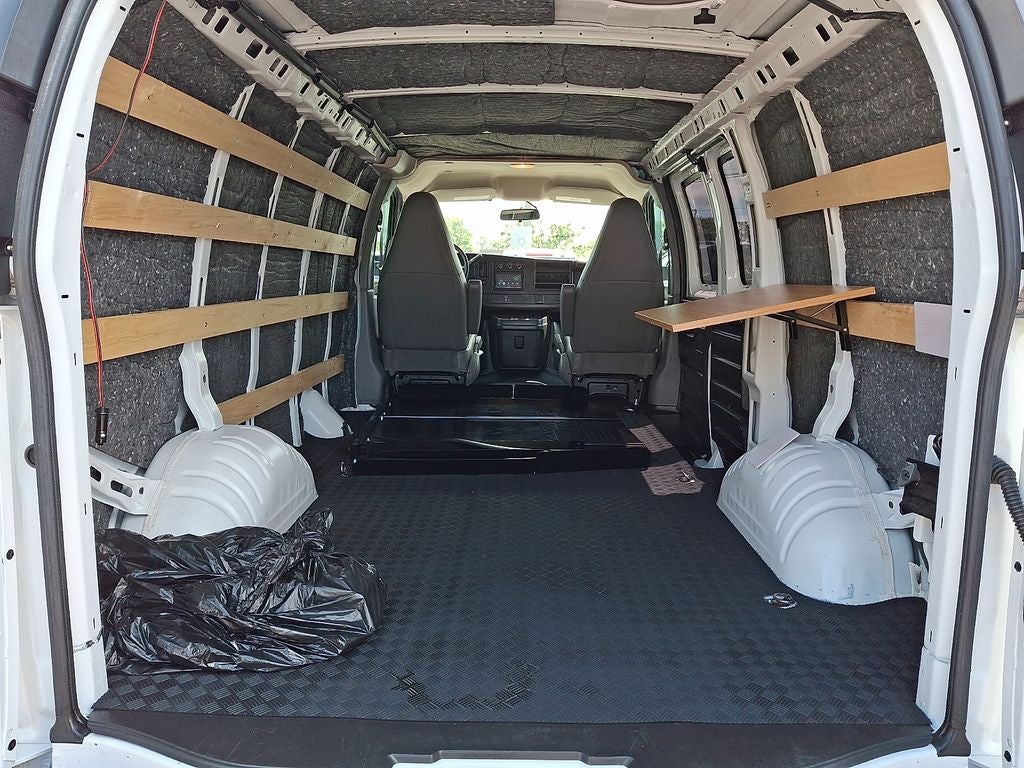 2022 GMC Savana Cargo RWD 2500 Regular Wheelbase Work Van