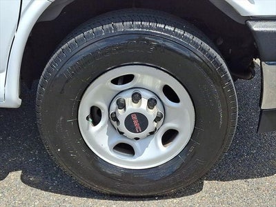 2022 GMC Savana Cargo RWD 2500 Regular Wheelbase Work Van