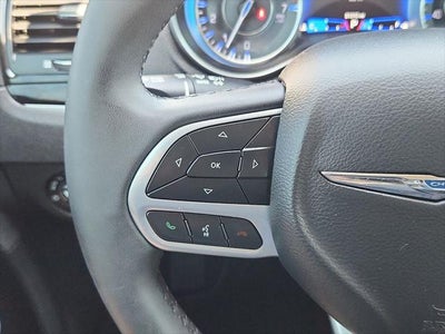 2023 Chrysler 300 Touring L AWD