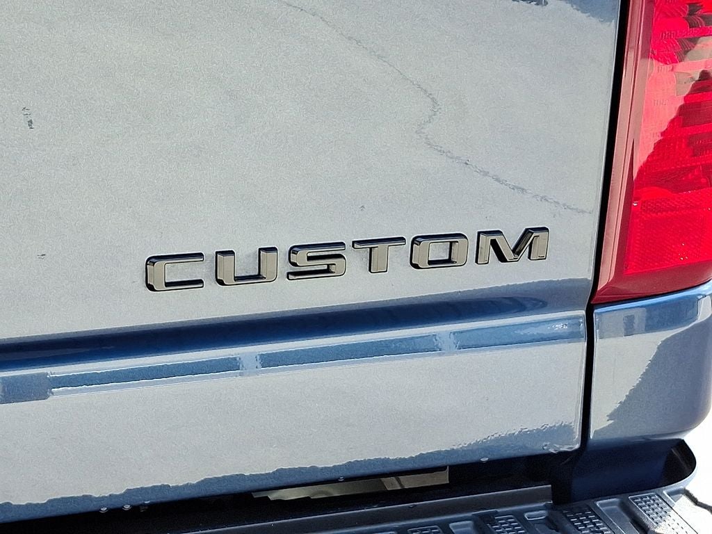 2025 Chevrolet Silverado 2500HD 4WD Crew Cab Standard Bed Custom