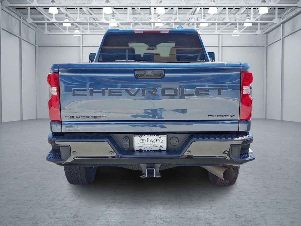 2025 Chevrolet Silverado 2500HD 4WD Crew Cab Standard Bed Custom