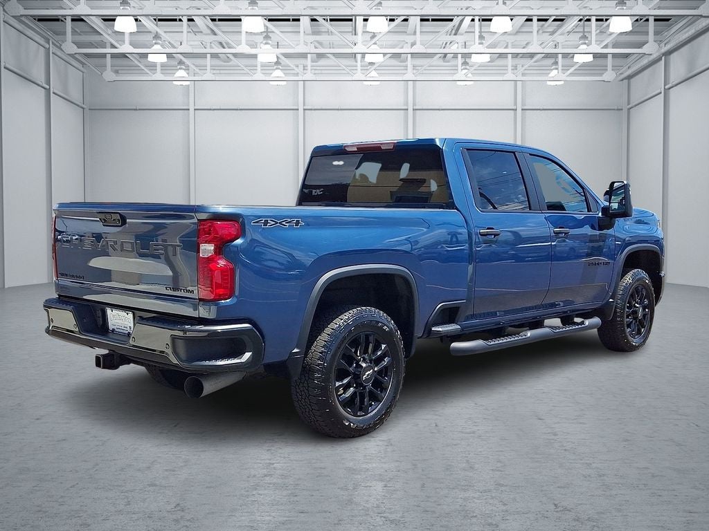 2025 Chevrolet Silverado 2500HD 4WD Crew Cab Standard Bed Custom
