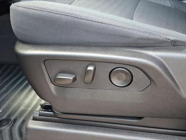 2025 Chevrolet Silverado 2500HD 4WD Crew Cab Standard Bed Custom