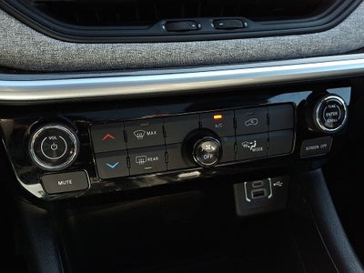 2023 Jeep Compass Latitude Lux FWD