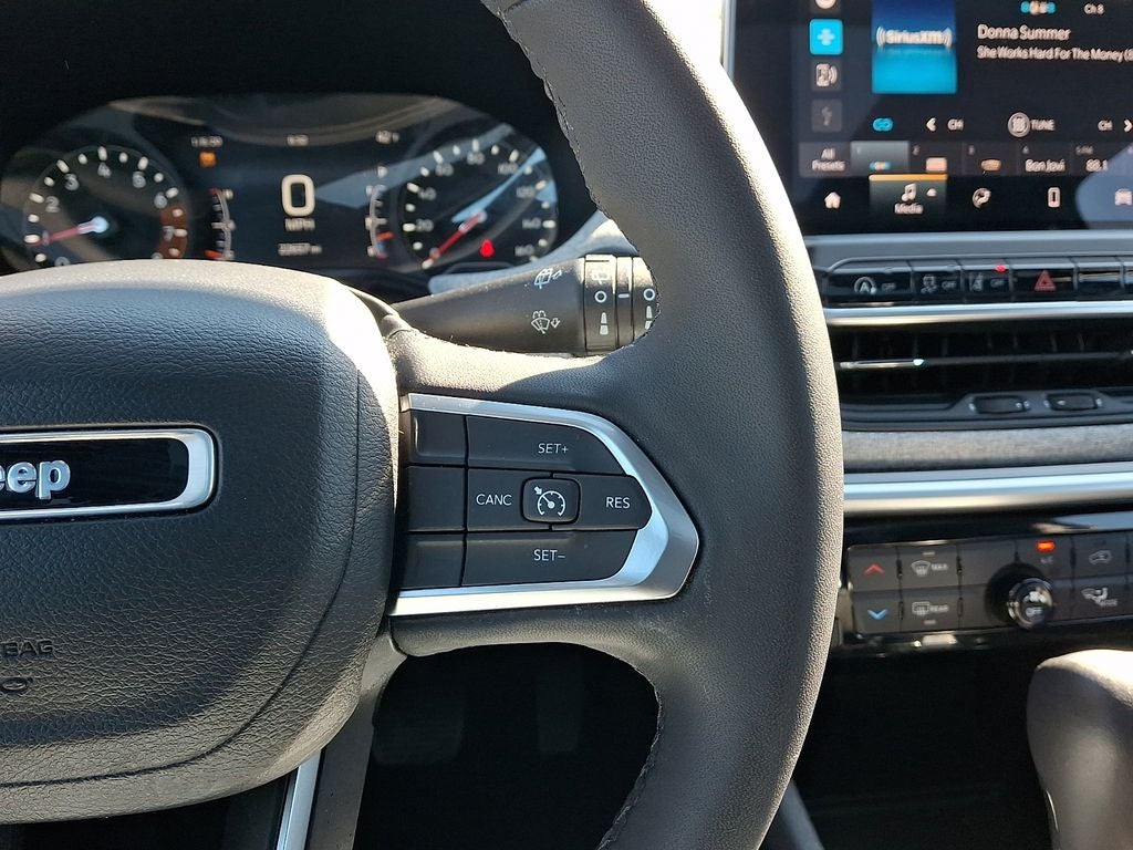 2023 Jeep Compass Latitude Lux FWD