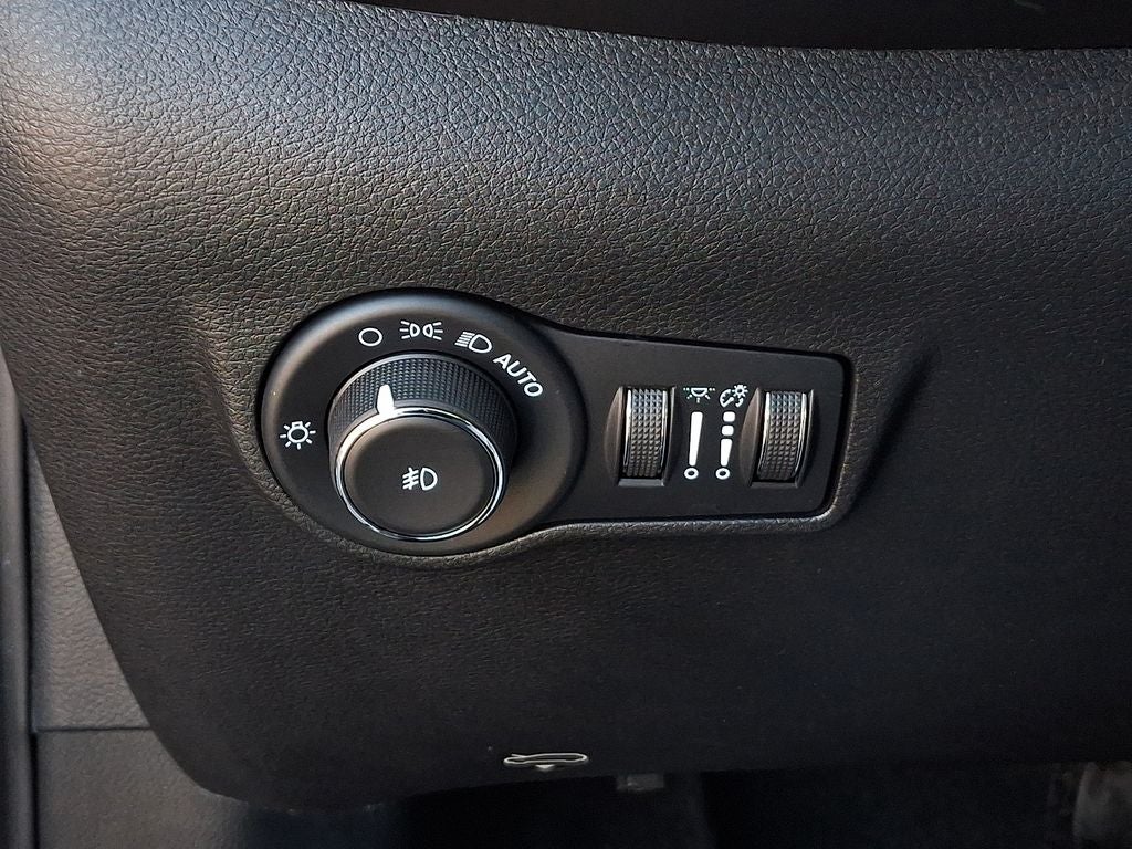 2023 Jeep Compass Latitude Lux FWD