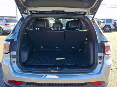 2023 Jeep Compass Latitude Lux FWD