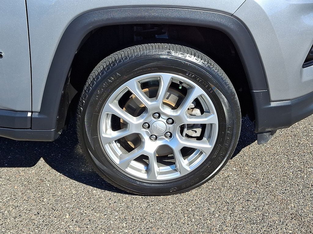 2023 Jeep Compass Latitude Lux FWD