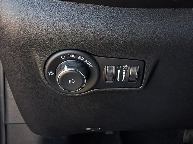 2023 Jeep Compass Latitude Lux FWD