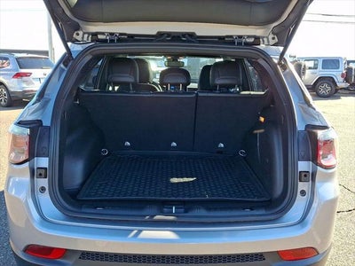 2023 Jeep Compass Latitude Lux FWD