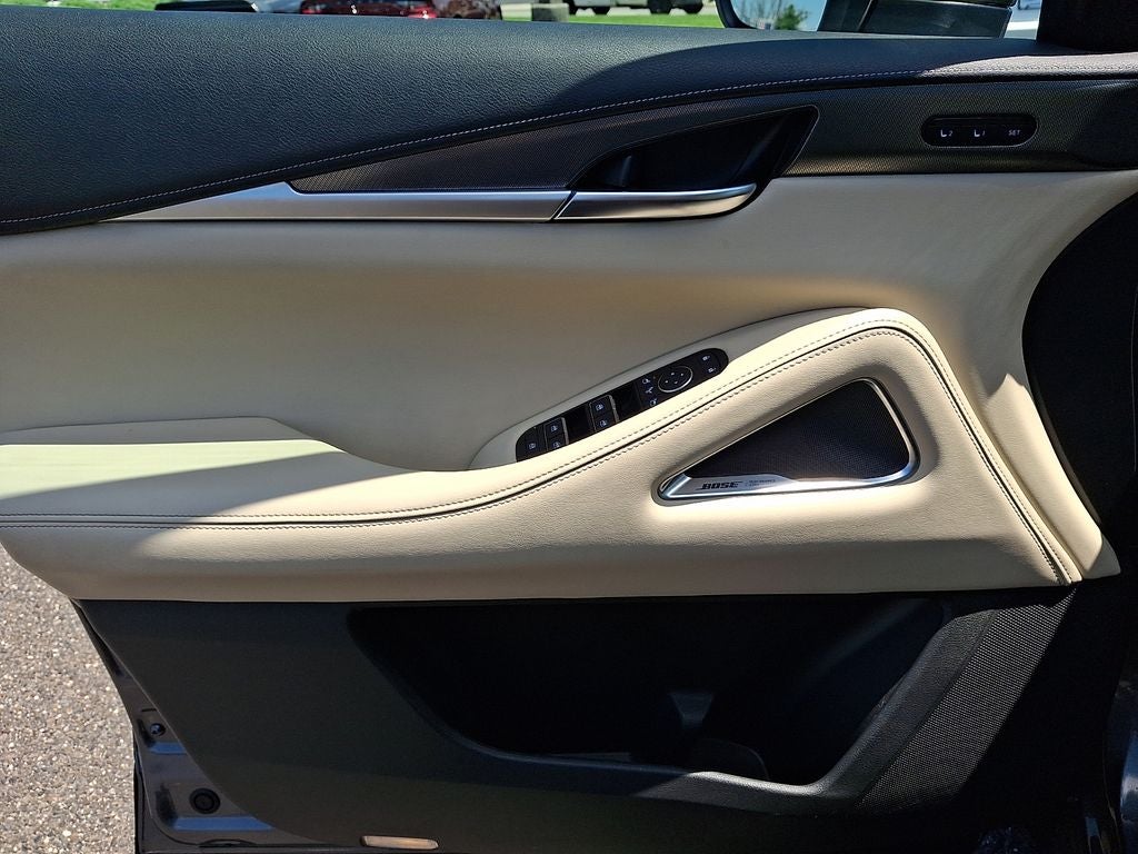 2023 INFINITI QX60 LUXE AWD