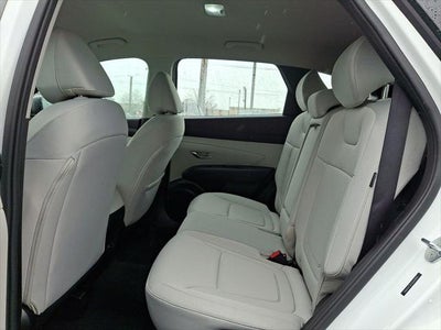 2025 Hyundai TUCSON SE