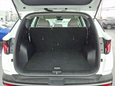 2025 Hyundai TUCSON SE