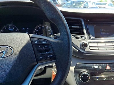 2017 Hyundai TUCSON SE
