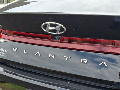 2023 Hyundai ELANTRA SEL