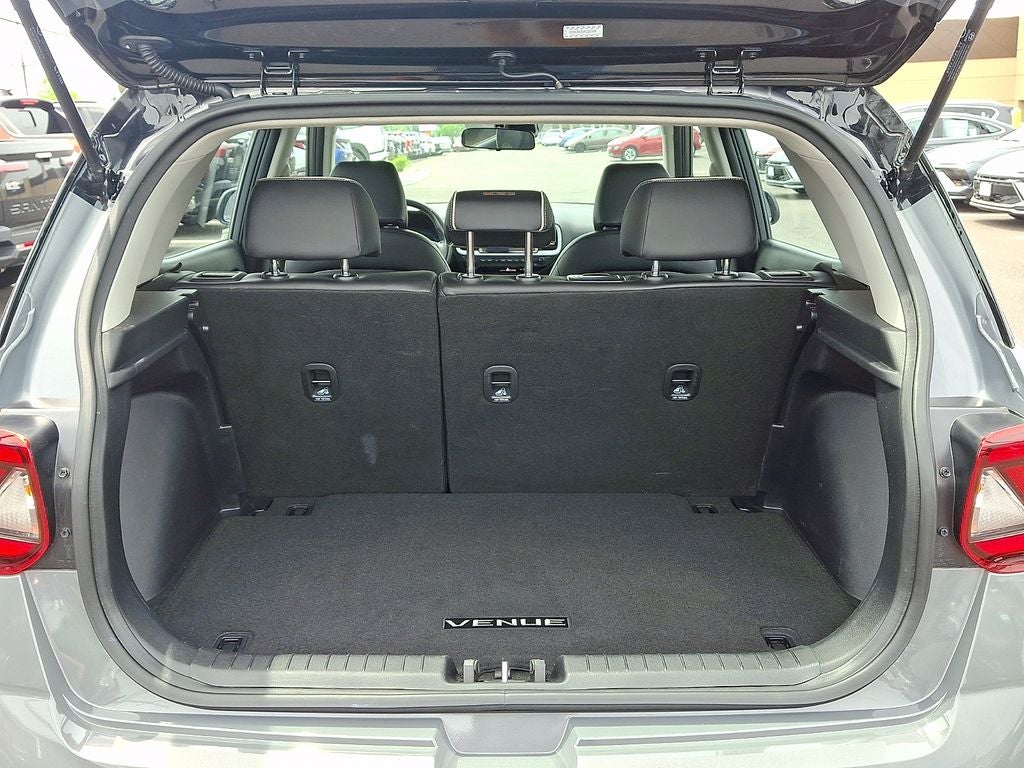 2023 Hyundai VENUE Limited