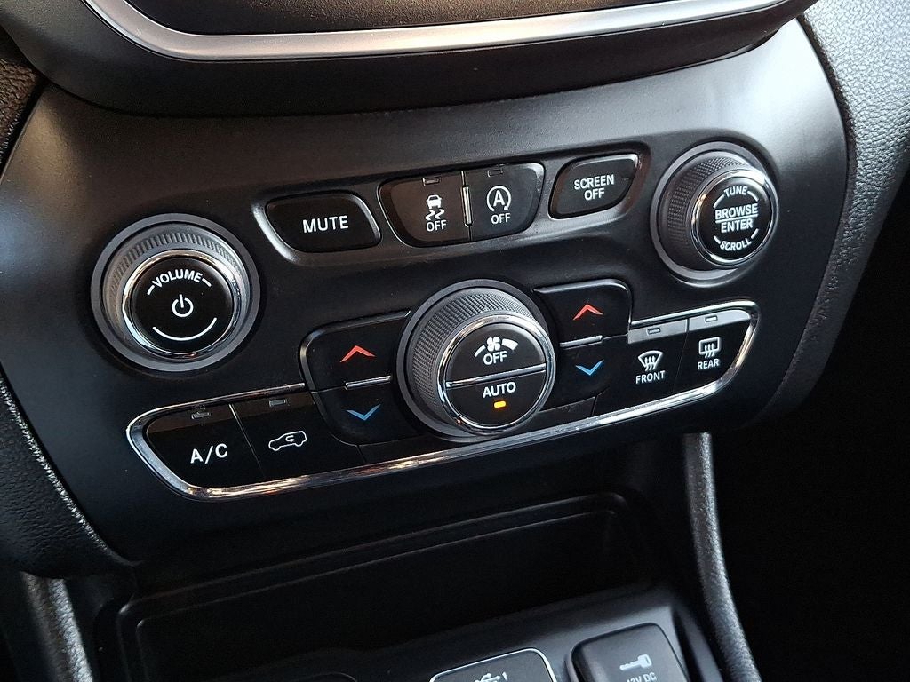 2023 Jeep Cherokee Altitude