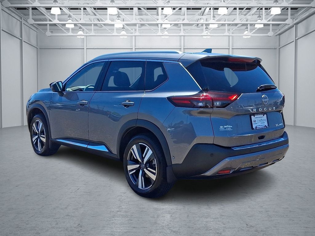2022 Nissan Rogue SL