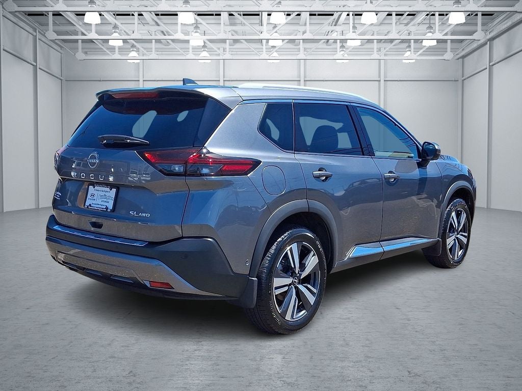 2022 Nissan Rogue SL