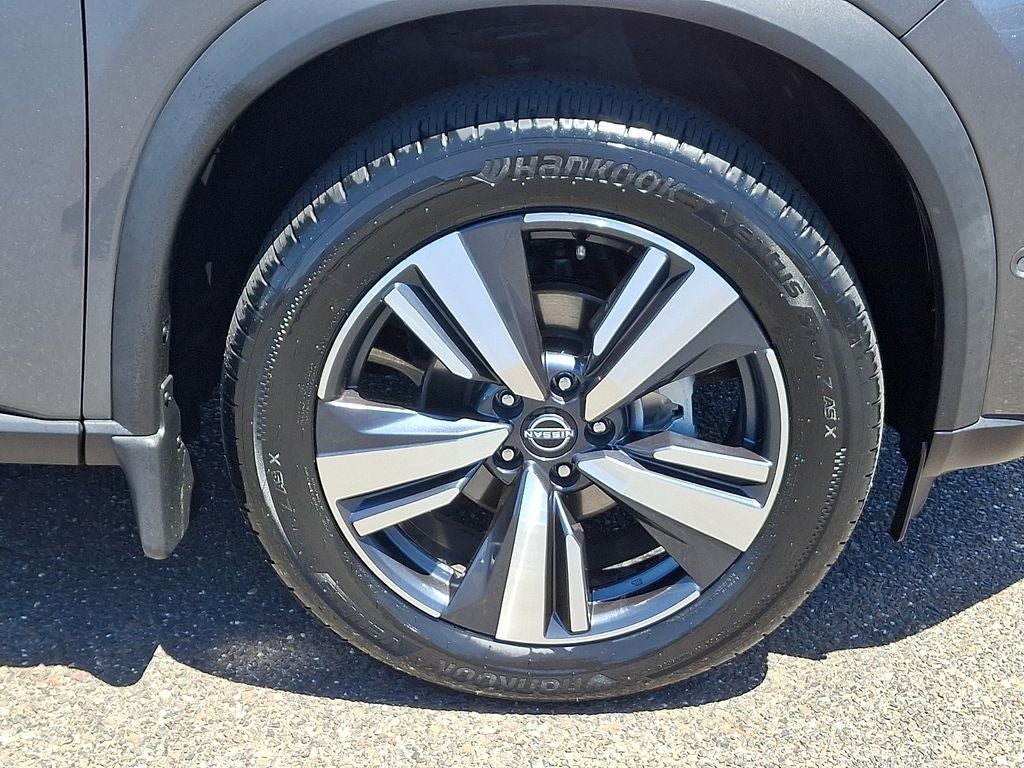 2022 Nissan Rogue SL